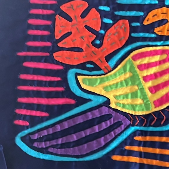 Vintage Parrot Mola Hand Made in Panama - Picture 3 of 4